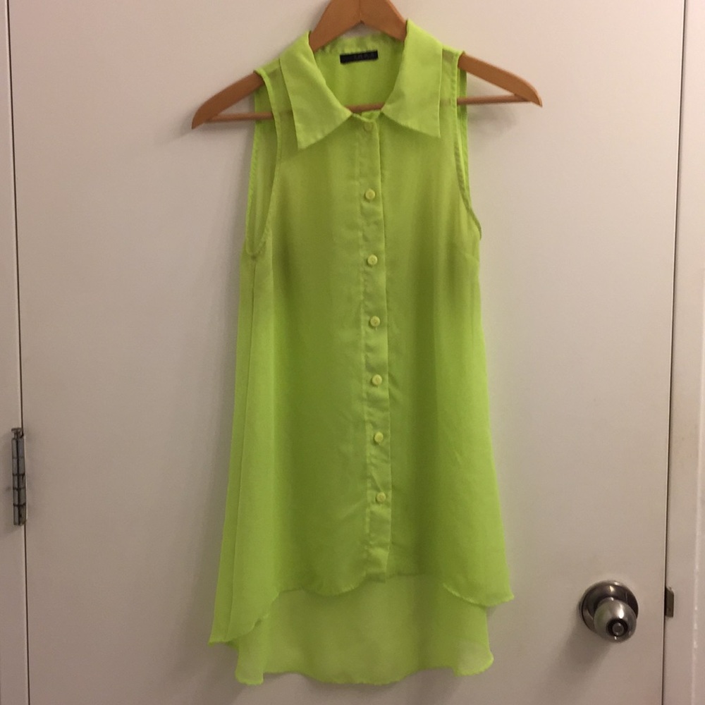 Sleeveless shirt - Picture 2 of 6